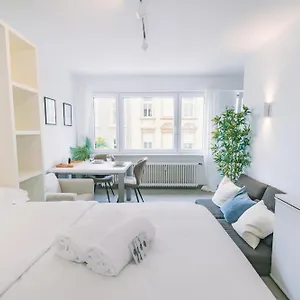 fully-renovated-studio-luxembourg-city.luxembourghotelsguide.com/